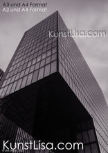 Lade das Bild in den Galerie-Viewer, Architekturfotografie-mit-Schwarz-Weiß-Grau-Filter-Hochhaus-Hotel-mit-Glasfront-im-Medienhafen-Düsseldorf-in-Deutschland-Hyatt-Regency-Format-A3-und-A4